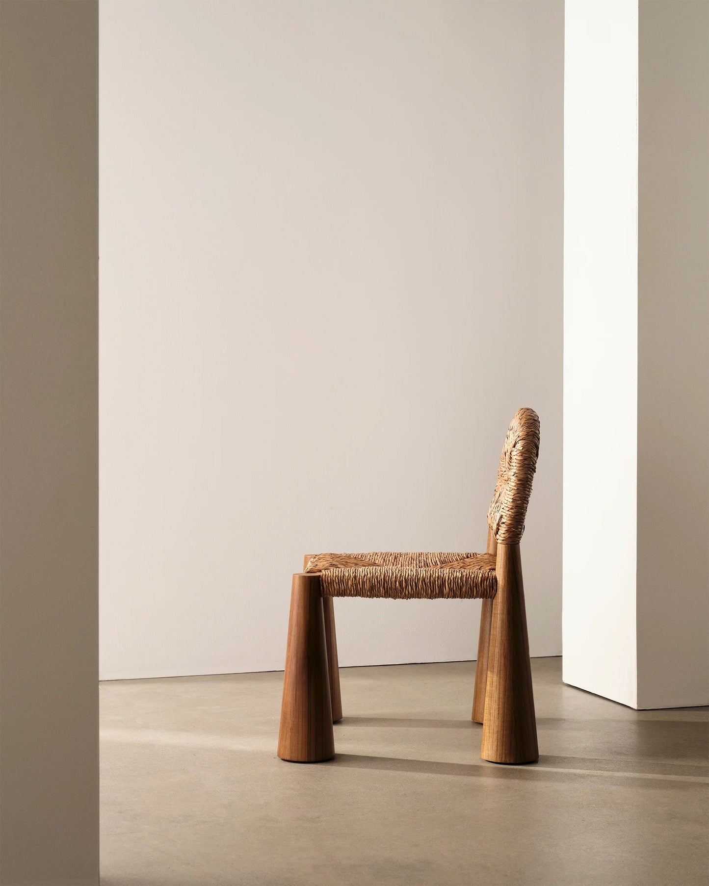 Designer Rustic Woven Chair - Homio Decor