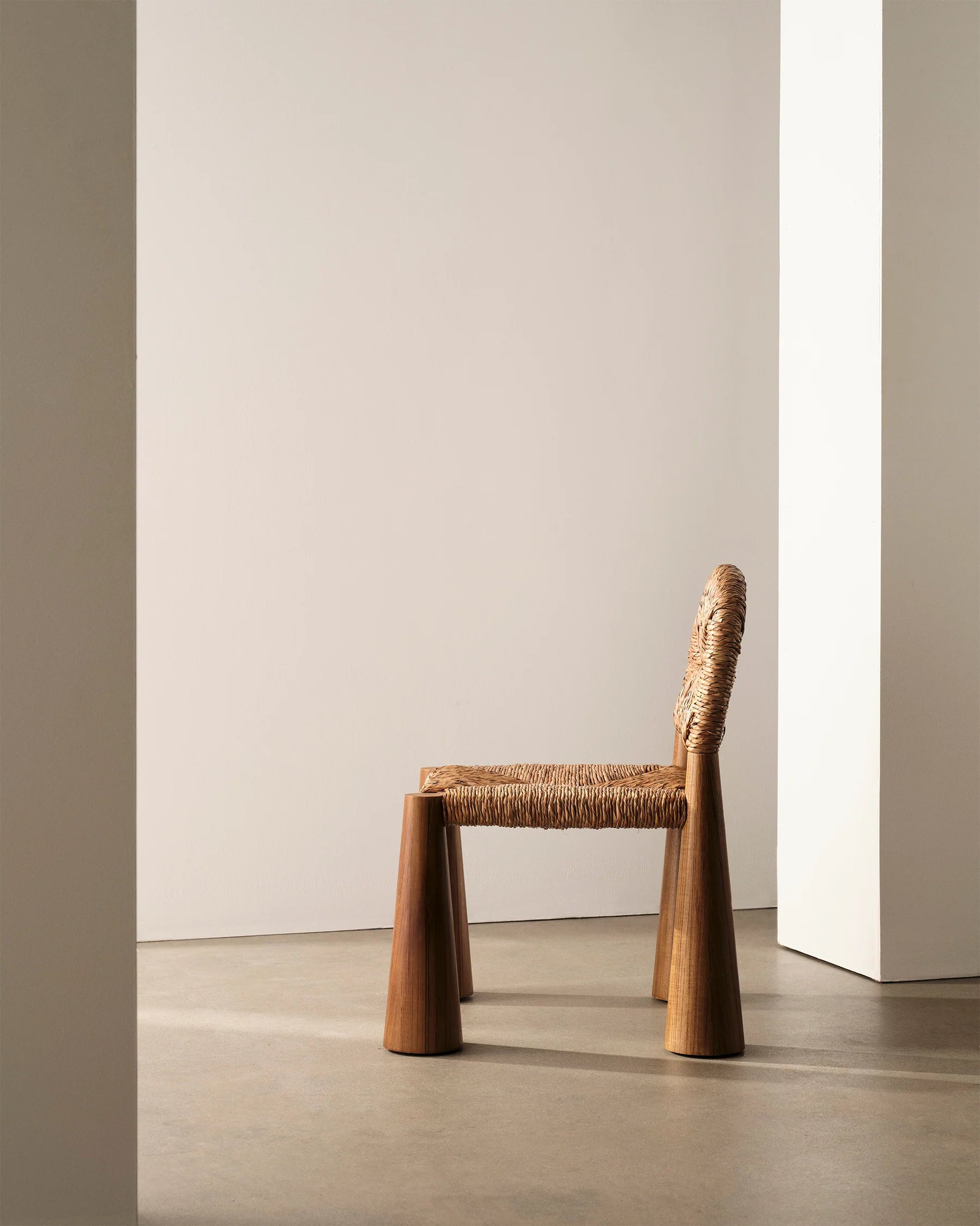 Designer Rustic Woven Chair - Homio Decor