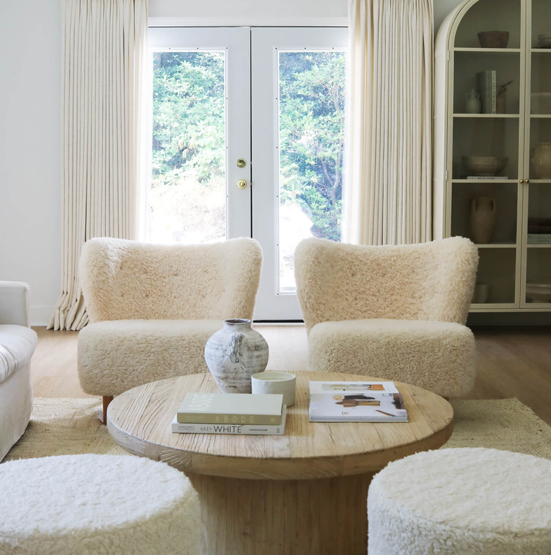 Natural vs Dyed Sheepskin: What’s the Difference and Which Should You Choose?