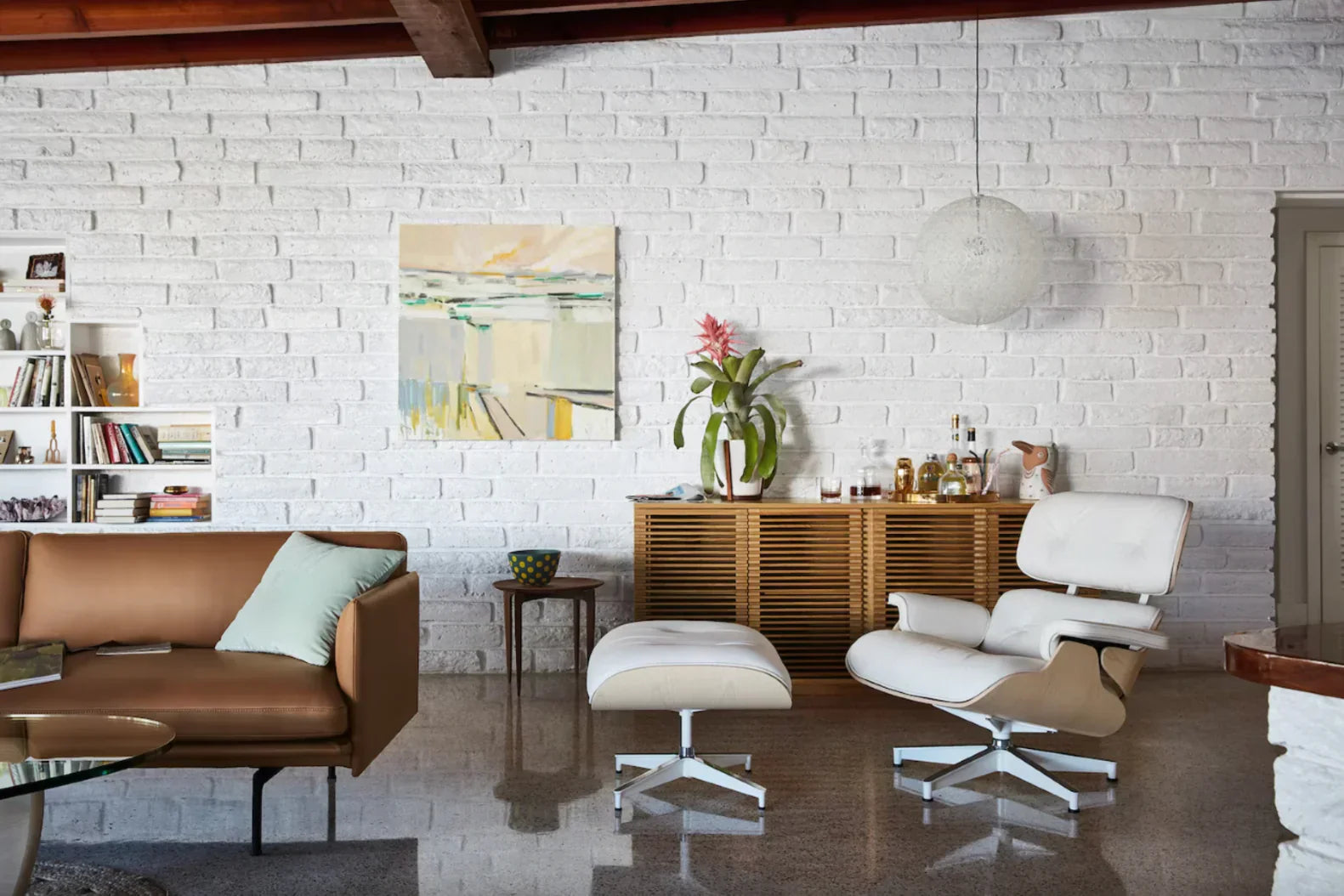 Craftsmanship and Quality: What Sets Our Reproduction Furniture Apart - Homio Decor