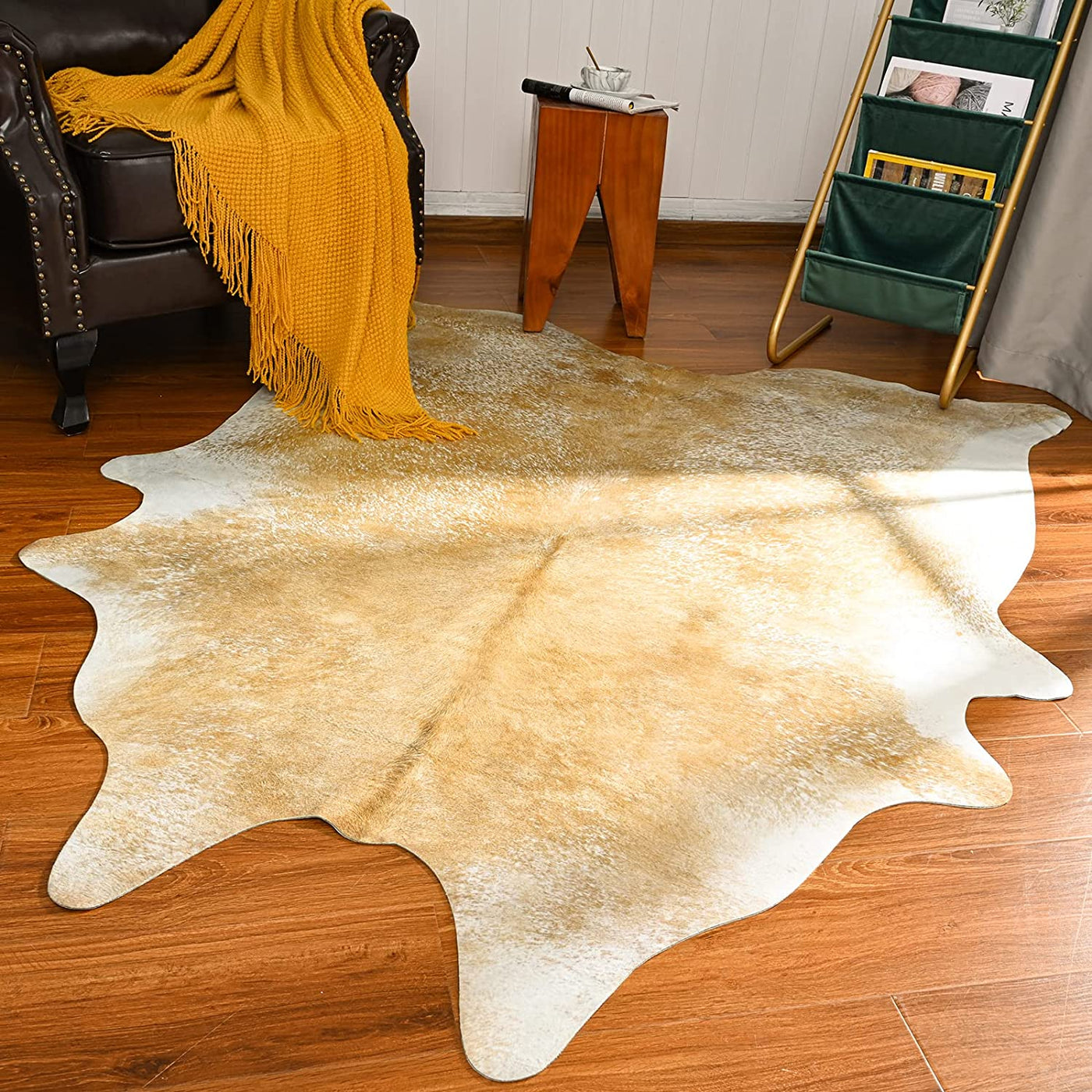 Homio Decor Bedroom Style 3 / 140x158cm (4.6x5.2 ft) Brazilian Exotic Cowhide Carpet