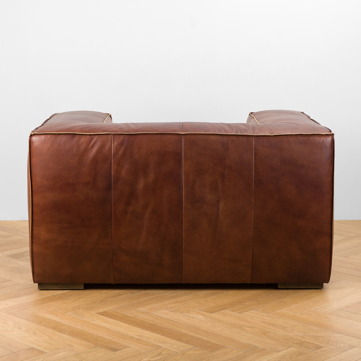 Homio Decor Cubis Leather Chair