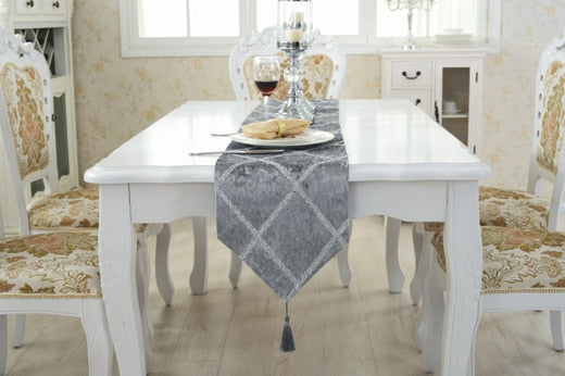 Homio Decor Dining Room Light grey / 28x180cm Crossed Design Table Runner