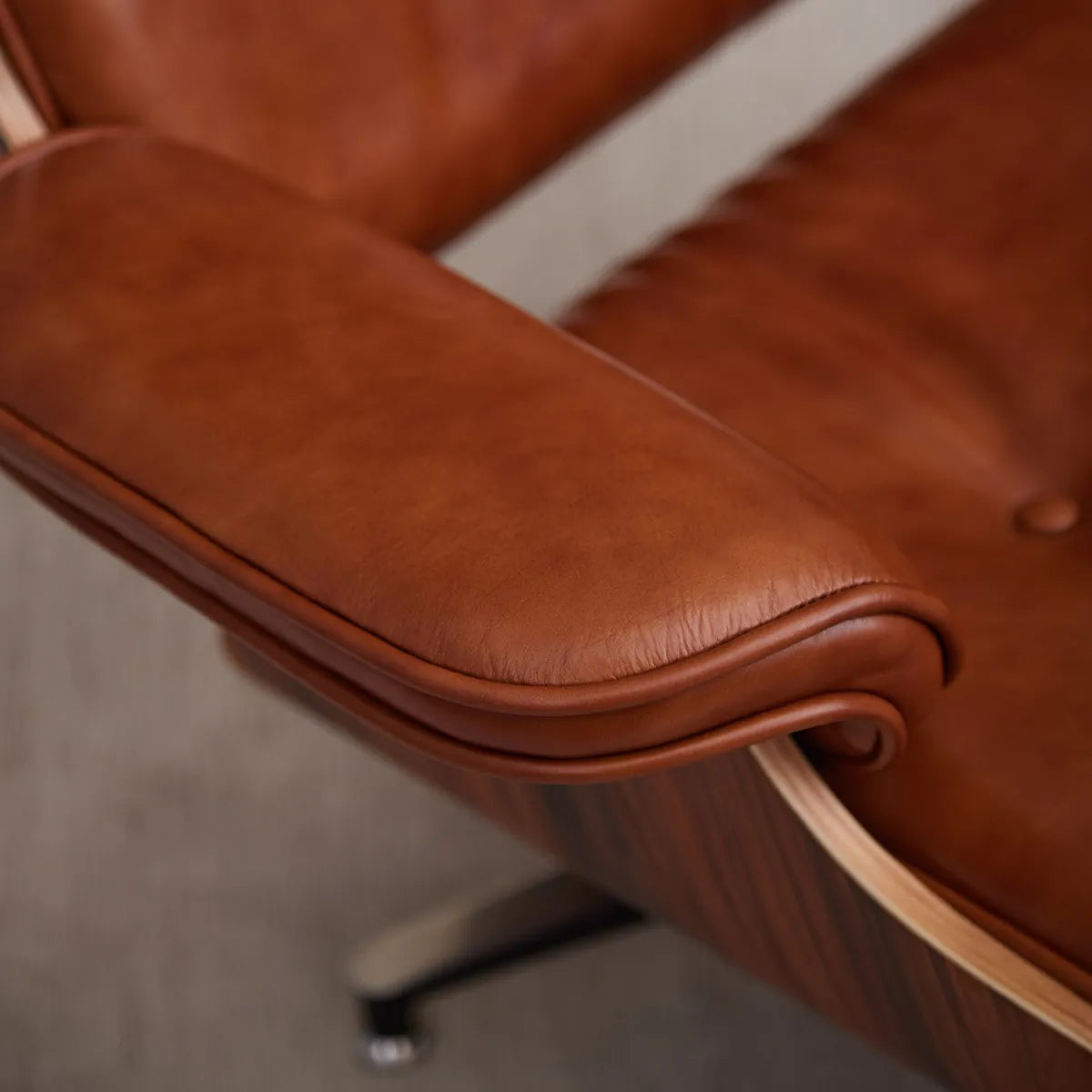 Homio Decor Eames Lounge Chair & Ottoman (PRO) - Heritage Cognac