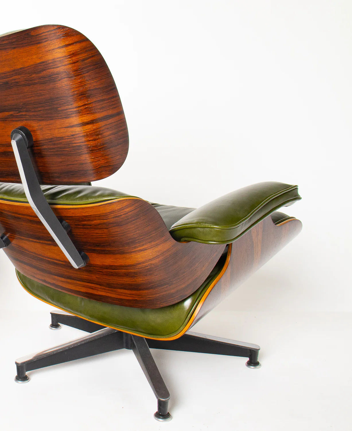 Homio Decor Eames Lounge Chair & Ottoman (PRO) - Moss Green Leather