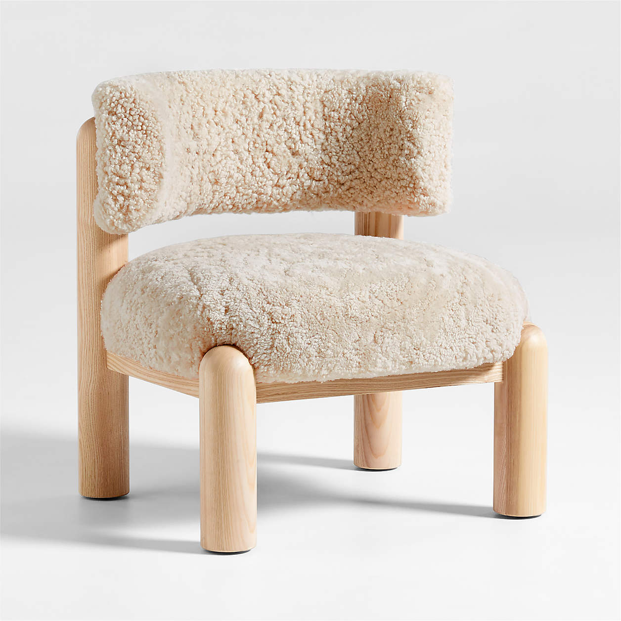 Homio Decor Eira Lounge Chair (Shearling)