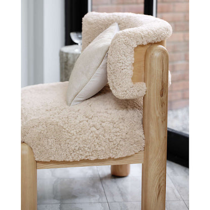 Homio Decor Eira Lounge Chair (Shearling)