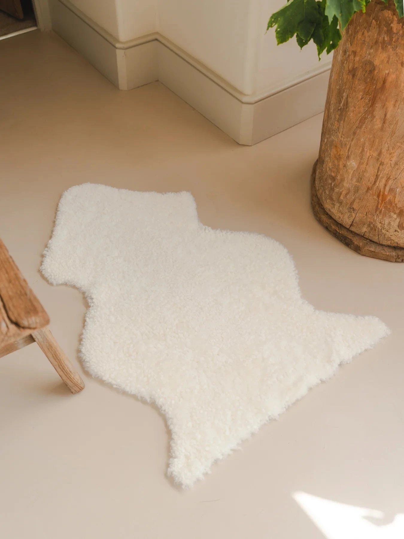 Homio Decor Genuine Sheepskin Rug