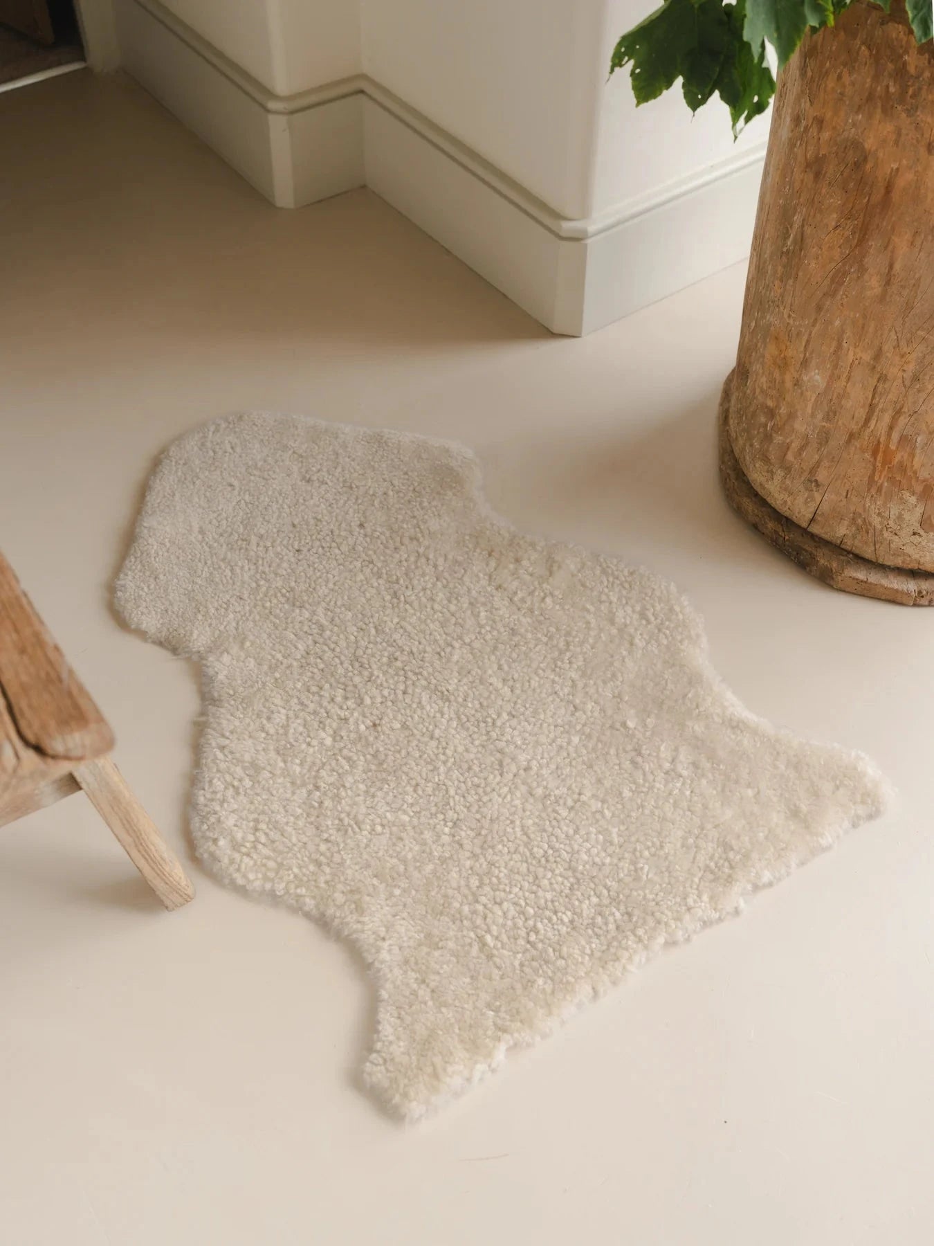 Homio Decor Genuine Sheepskin Rug