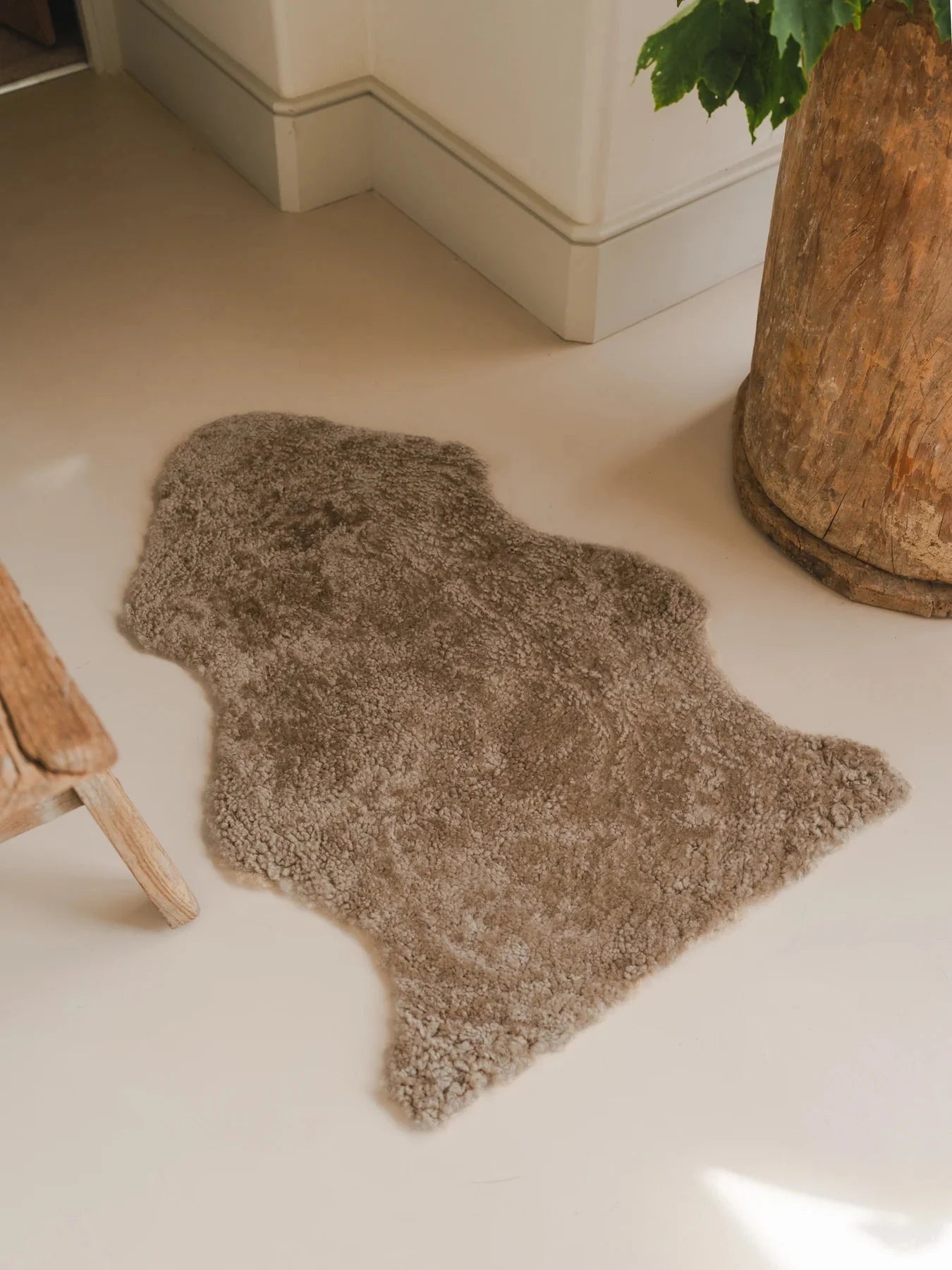 Homio Decor Genuine Sheepskin Rug